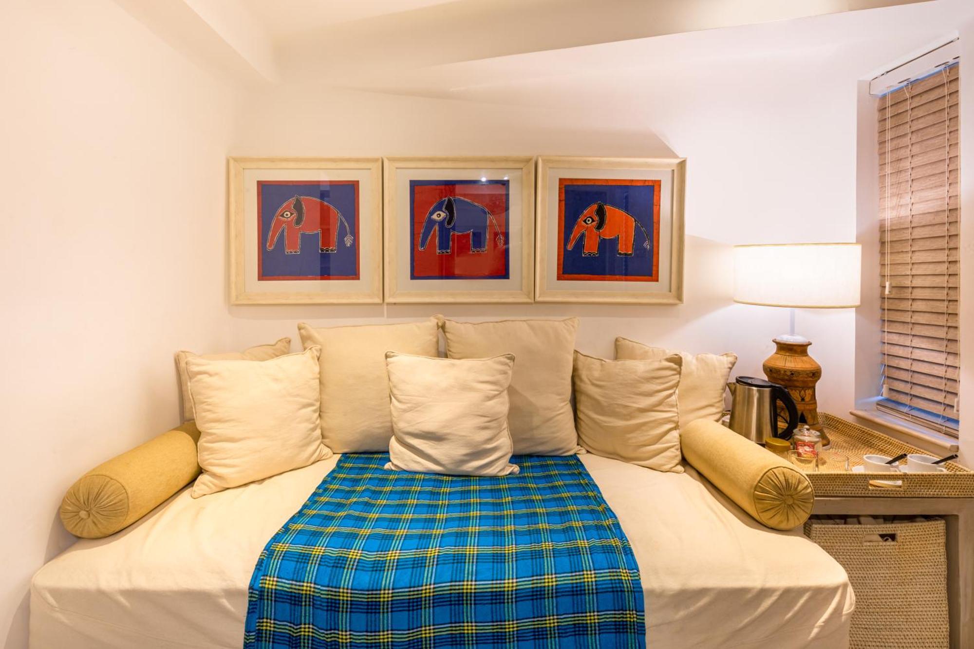 55Tg Boutique Suites Коломбо Екстериор снимка